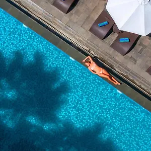 https://sol-house-legian.hotelsseminyak.net
